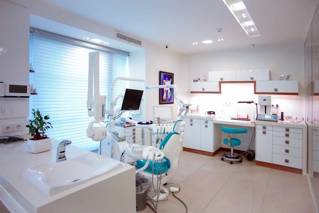 modern-dental-office-with-chair-and-equipment-e7mjlm5vgjy